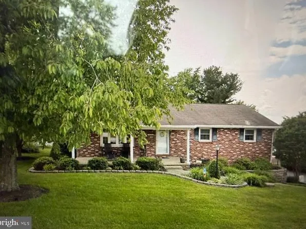 150 Maylyn Ave, Dallastown, PA 17313