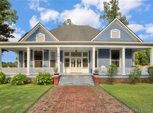 112 N Peachtree St, Red Springs, NC 28377