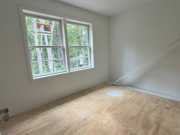 4th image of 5 Rhodes Rd