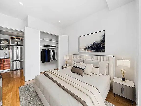 4th image of 687 Driggs Ave APT 4F