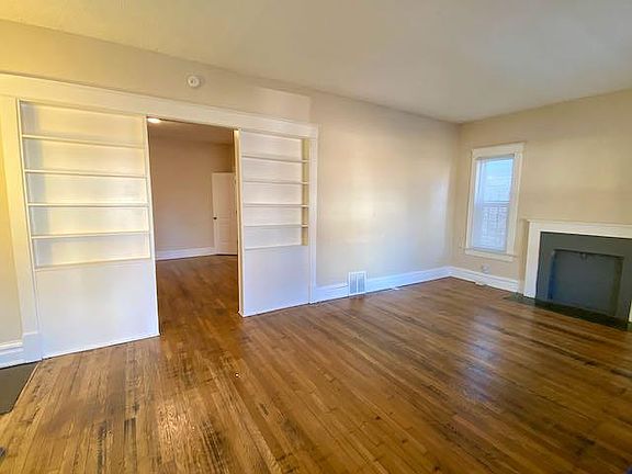 3rd image of 1219 E 41st St