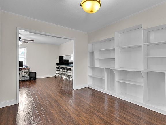 5th image of 451 Carter Ln
