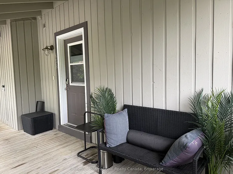658 Johnston Park Ave — Photo 23