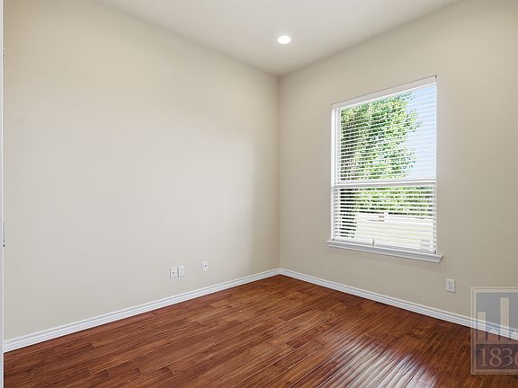 4th image of 15105 General Williamson Dr