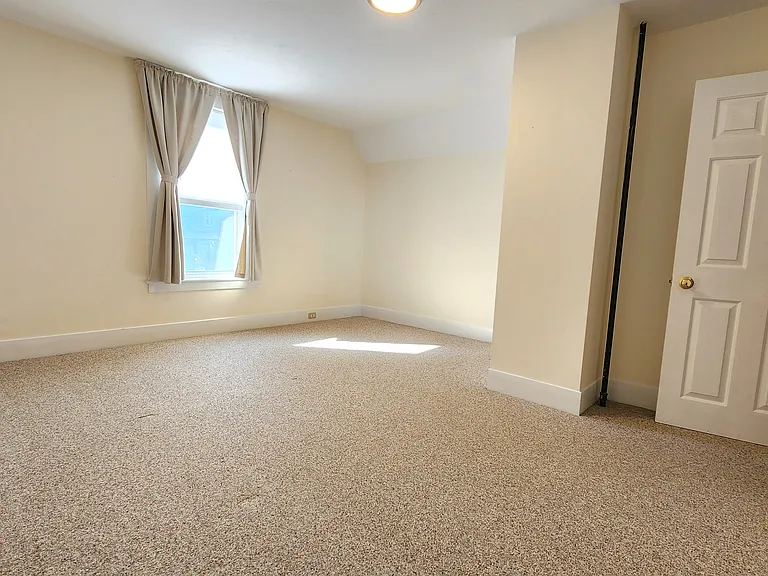 8 Fay St #2 — Photo 12
