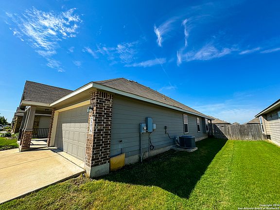 5th image of 2276 olive hill