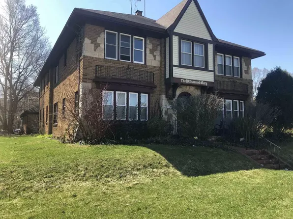 2234 Auburn St #1, Rockford, IL 61103