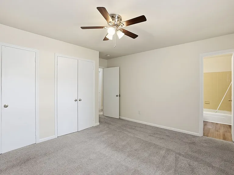 6346 Old Pineville Rd #G — Photo 13