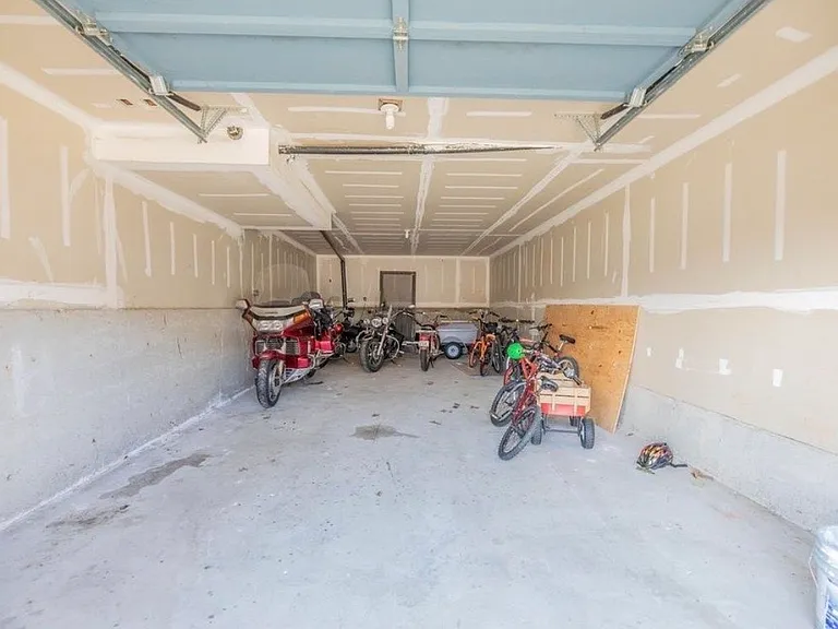 Huge storage unit