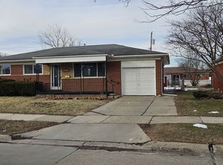 8625 Dale Ave, Center Line, MI 48015