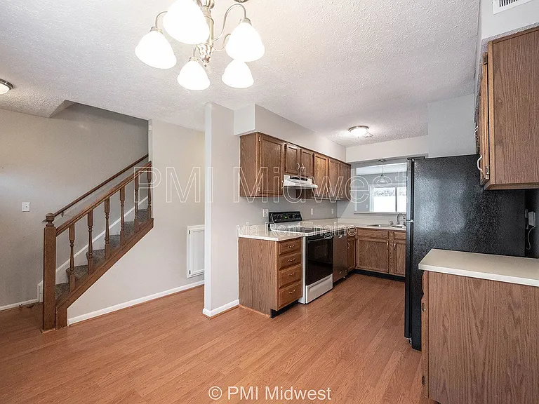 5611 N Rural St — Photo 5