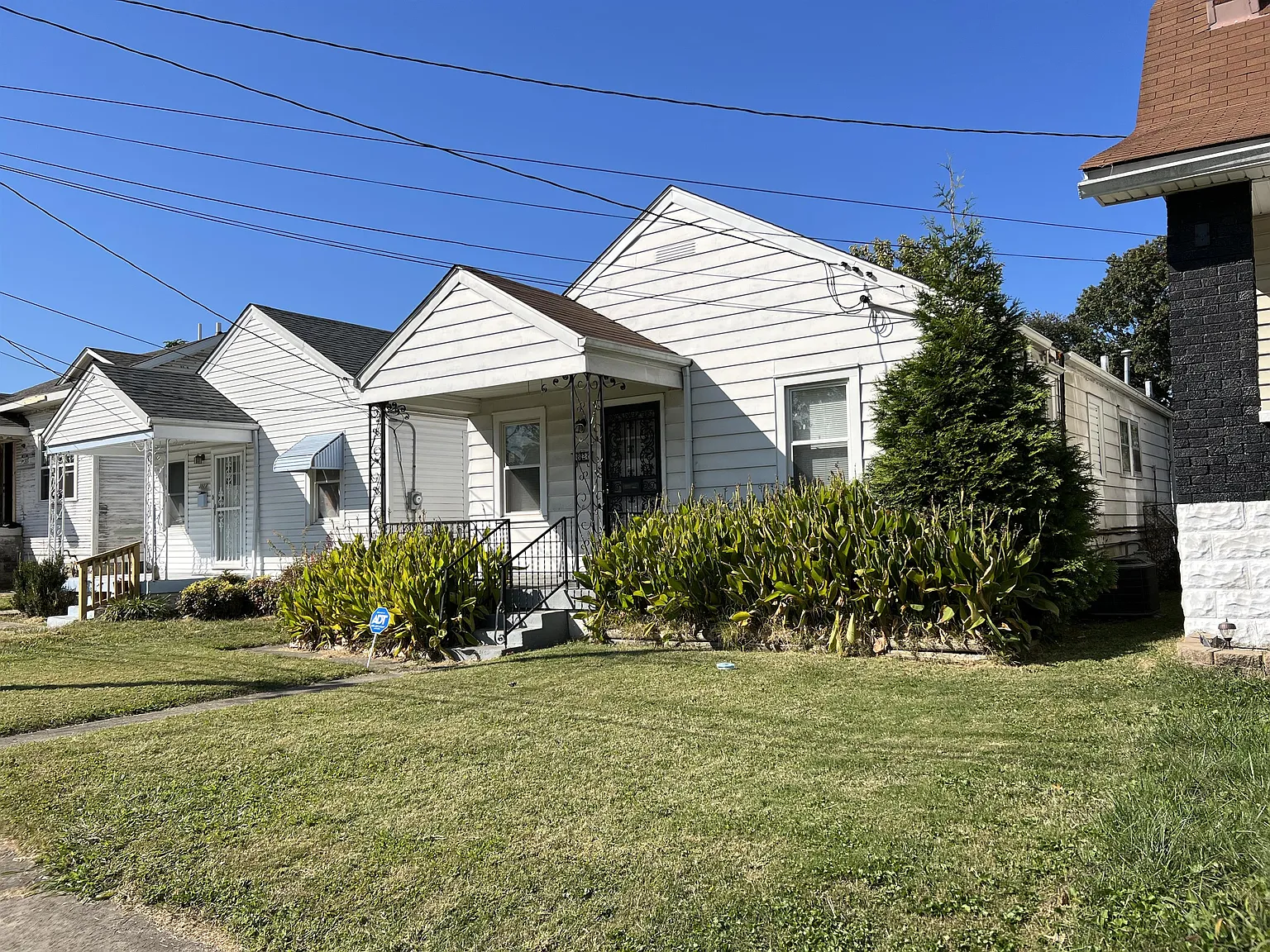 3821 Miami Avenue - 1 — Photo 1