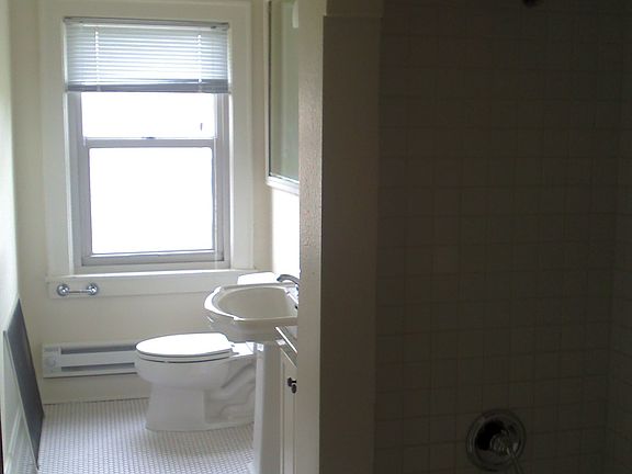 2nd image of 301 N Tacoma Ave Unit 304