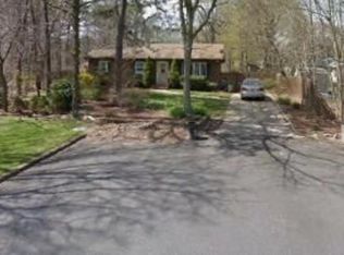 3 Glenn St #1, Miller Place, NY 11764