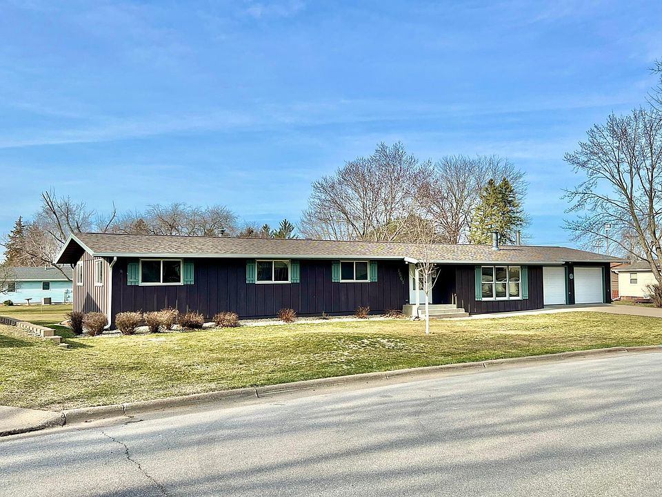 1st image of 1561 Circle Dr