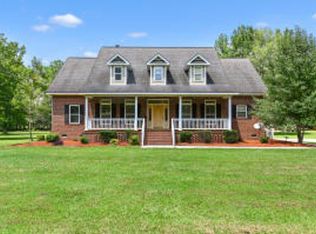 1903 Clubhouse Rd, Ravenel, SC 29470