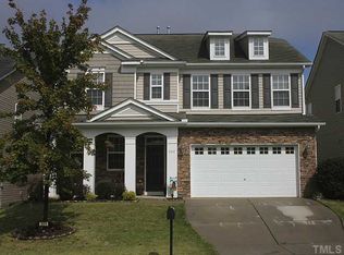 304 Larktree Ln, Fuquay Varina, NC 27526