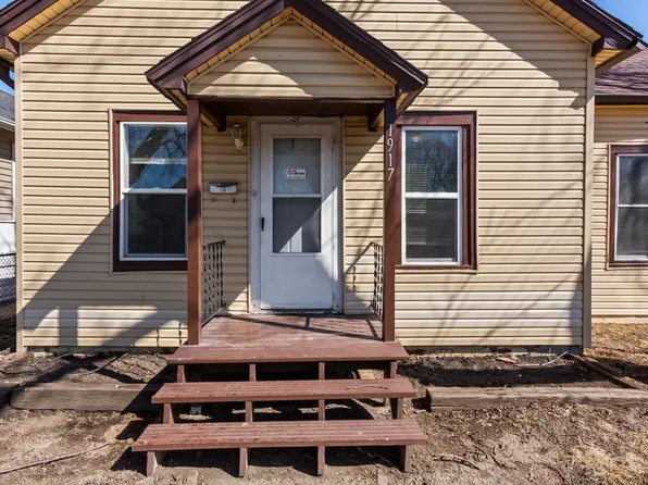 1917 S 11th St, Council Bluffs, IA 51501