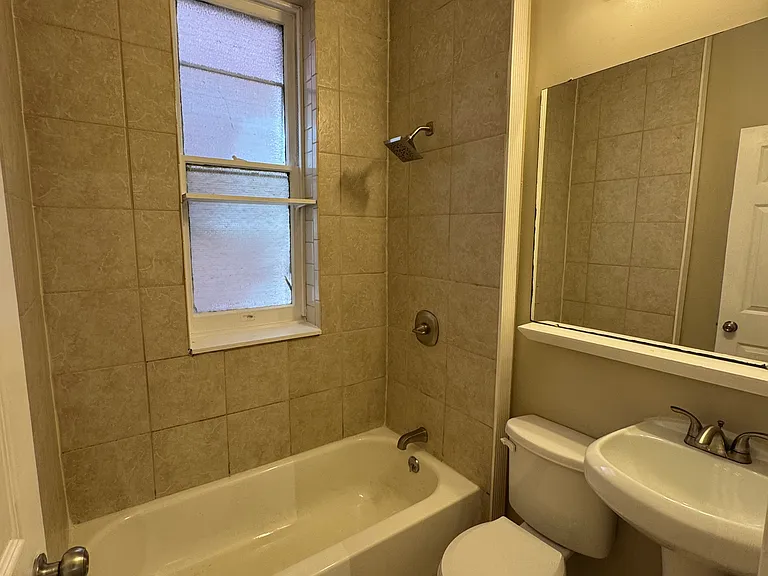 2919 Virginia Ave — Photo 9