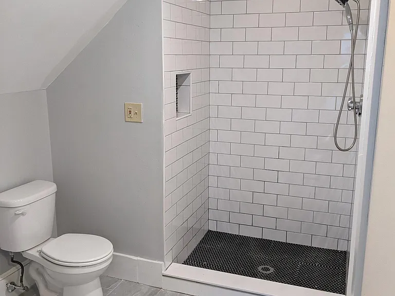 441 Pleasant St #5 — Photo 14