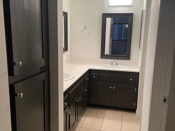 4th image of 3544 Indiana St APT 17