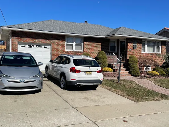 17 Arn Ter, Secaucus, NJ 07094