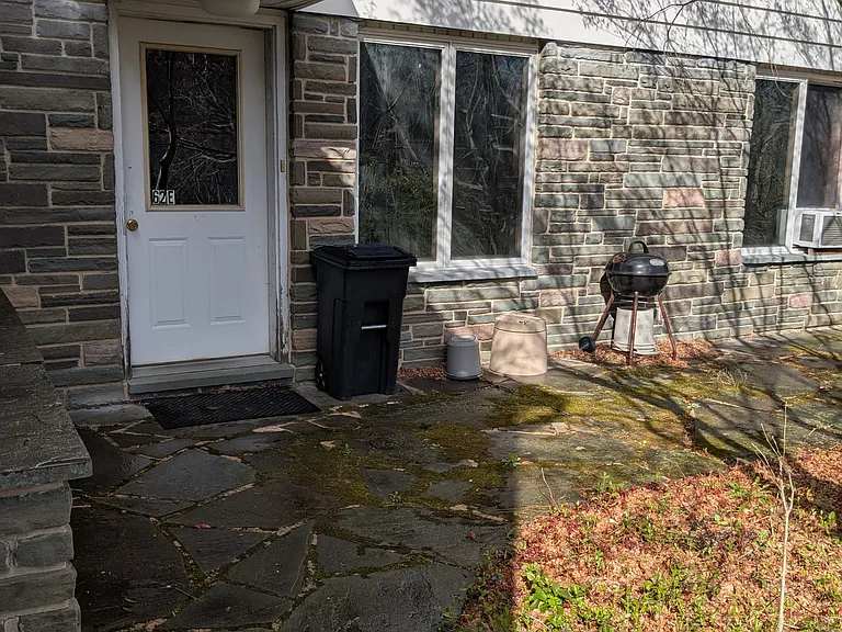 62 Orchard Rd — Photo 2