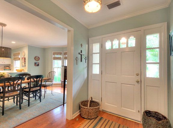 4th image of 208 Hermitage Way