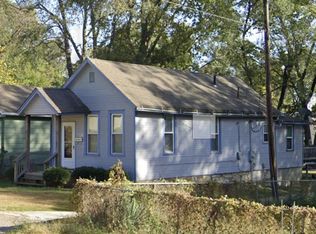 831 Kiowa St, Leavenworth, KS 66048