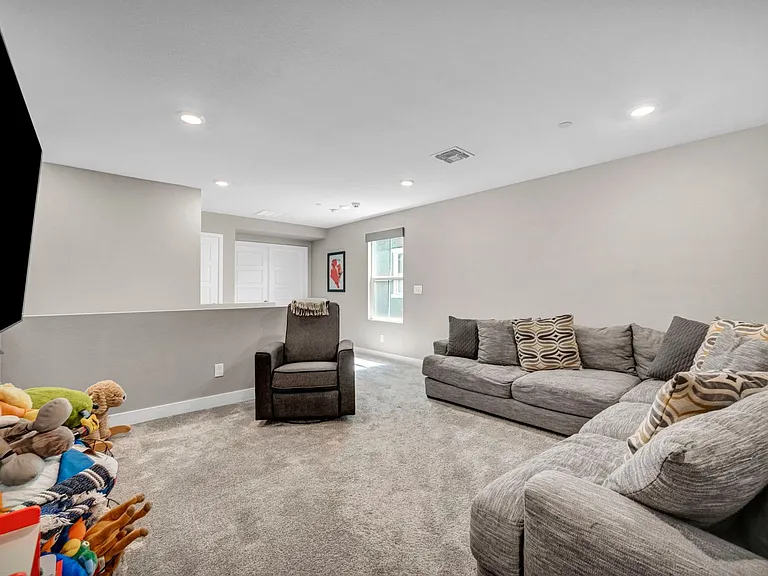 2394 Bellinzona Pl — Photo 23
