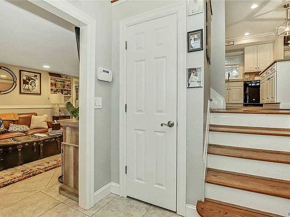 5th image of 46 Simmons Dr