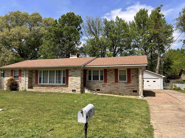 934 Daniel Boone Dr, Dyersburg, TN 38024