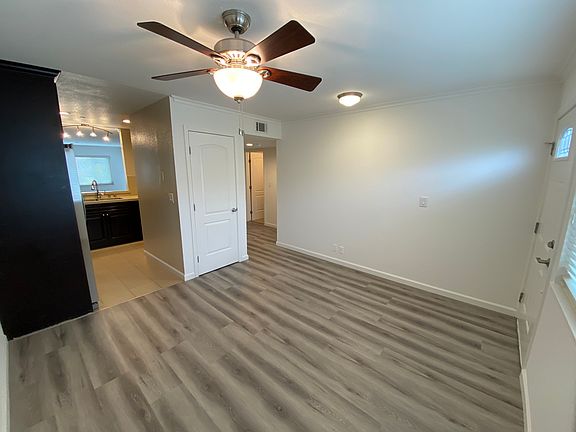 2nd image of 2081 Whitman Way #Xy