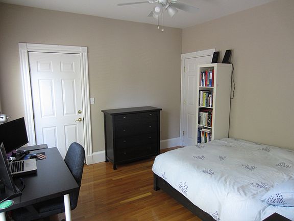 4th image of 98 Woodstock St #1
