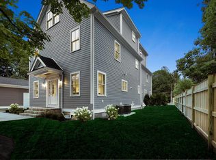 35 Linden St #35, Needham, MA 02492