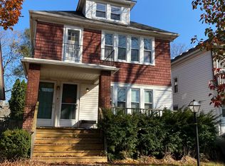 1328-1326 Wayburn St, Grosse Pointe Park, MI 48230