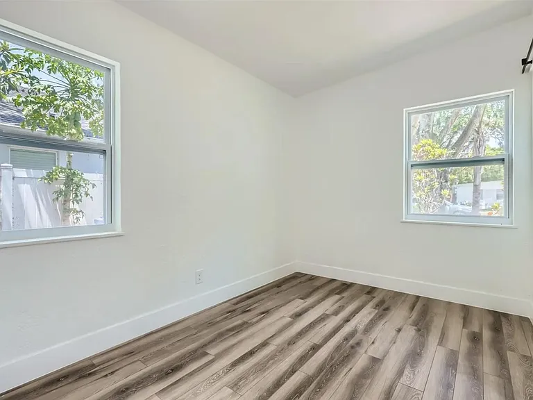 3516 W Price Ave — Photo 6