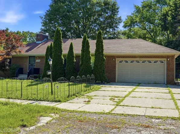 27315 Lathrup Blvd, Lathrup Village, MI 48076