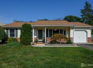 1080 Aspen Dr, Toms River, NJ 08753
