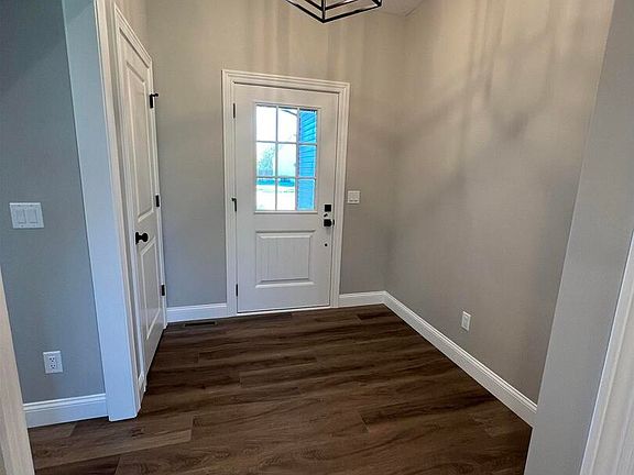 3rd image of 671 Sweet Wood Ln