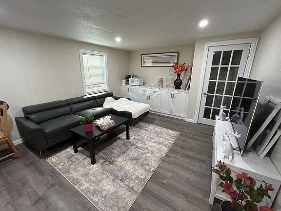 2nd image of 457 E 12th St #2