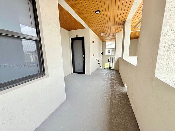 2nd image of 10401 NW 82nd St Unit 34