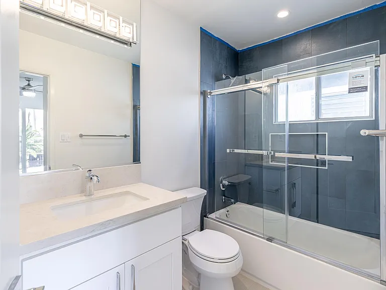 1028 6th St #1026D — Photo 3