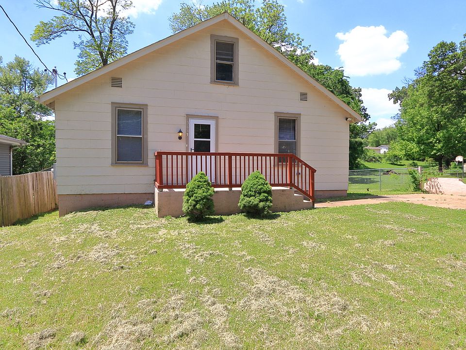 1st image of 3635 Connor Ave