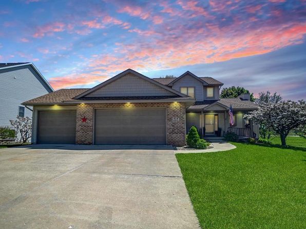717 Larvik Lane, Stoughton, WI 53589