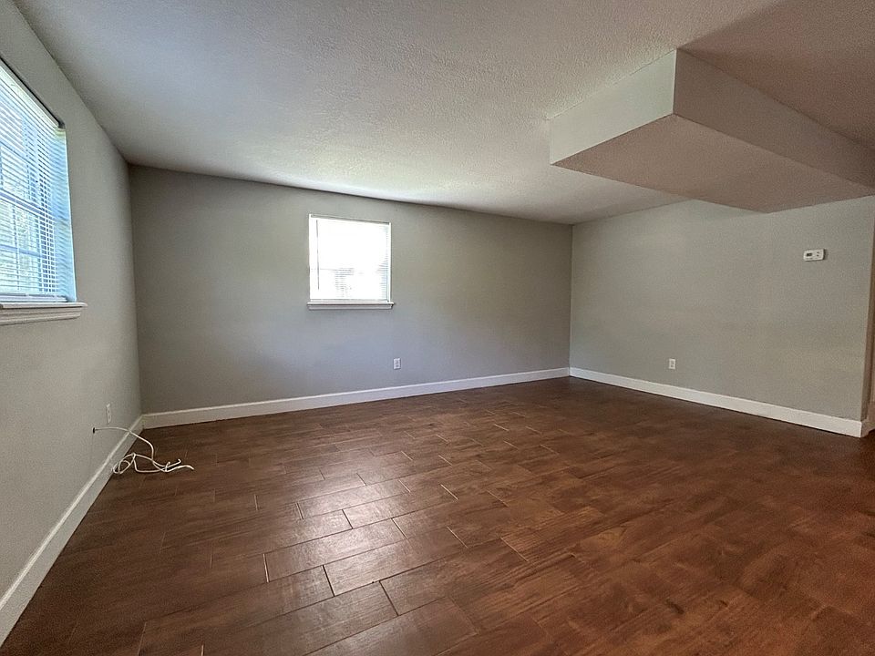 Unit Photo