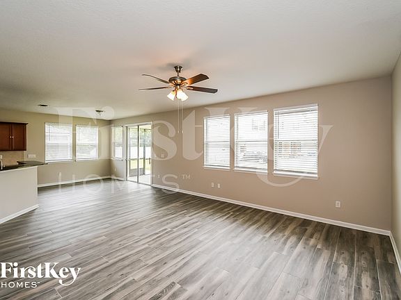 4th image of 1592 Oldenburg Dr