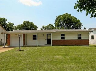 2225 Briarcrest Dr, Florissant, MO 63033