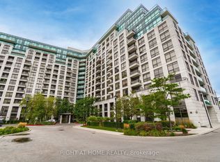18 Harding Blvd Penthouse 211, Richmond Hill, ON