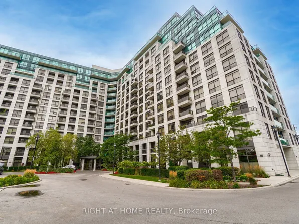 18 Harding Blvd Penthouse 211, Richmond Hill, ON L4C 0T3